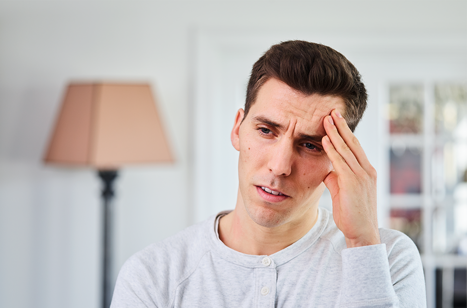 Hur lindrar jag min huvudvärk och kan jag förebygga den?